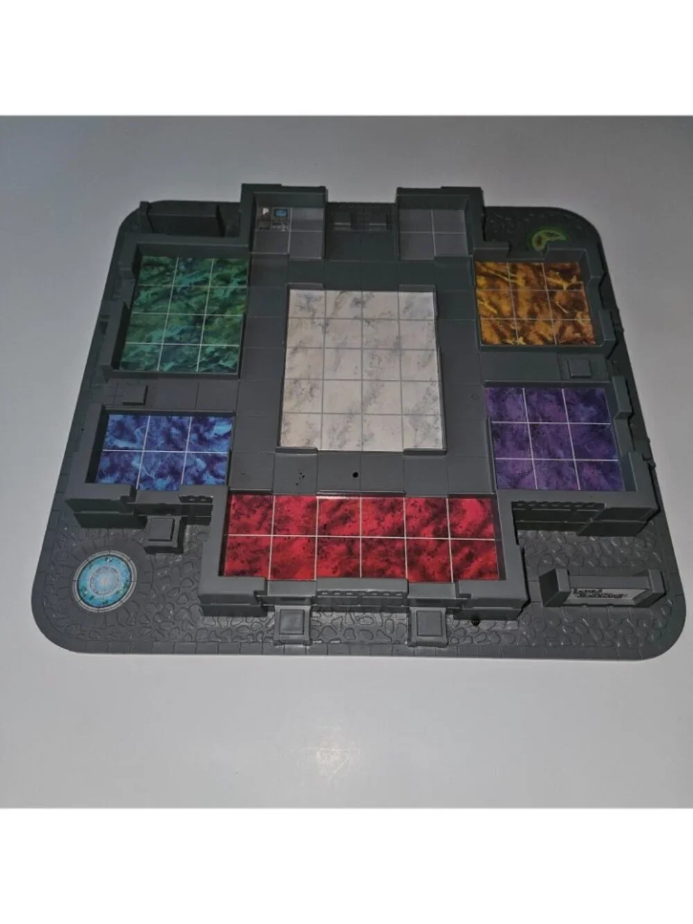 VTG Clue Great Museum Caper 3D Art Theft Mystery Board Game READ